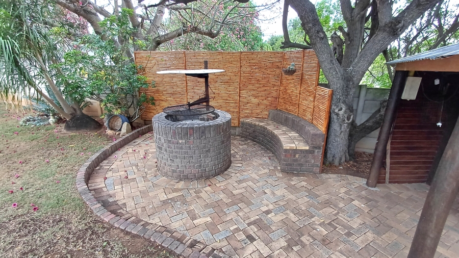 4 Bedroom Property for Sale in Vanes Estate Eastern Cape